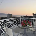 Isabela Apartments